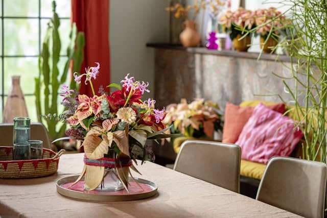 Zijden bloemen als blijvende blikvanger in huis